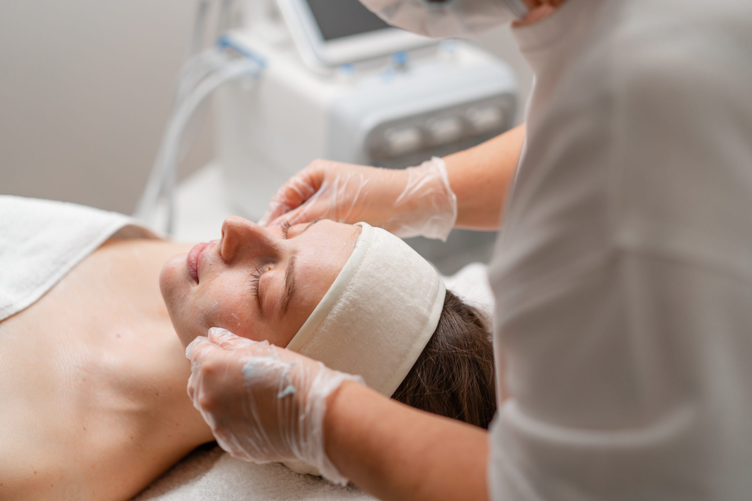 Lisa G Esthetics - Facial Services